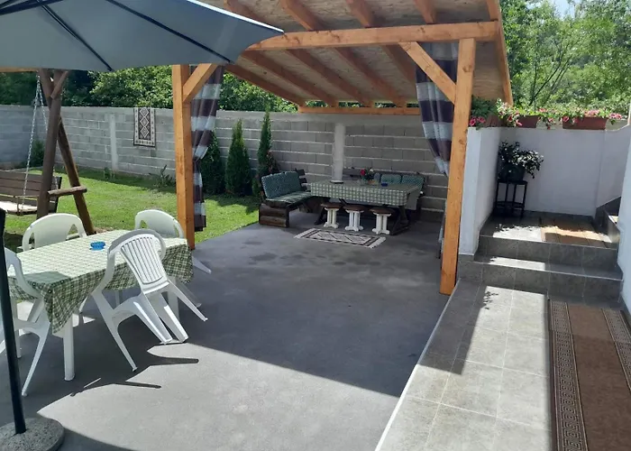 Vikendica Twins Сasa de vacaciones Donji Vakuf